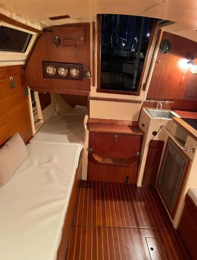 Velero Barcelona Yatch Hotel Les Botigues de Sitges 0*,