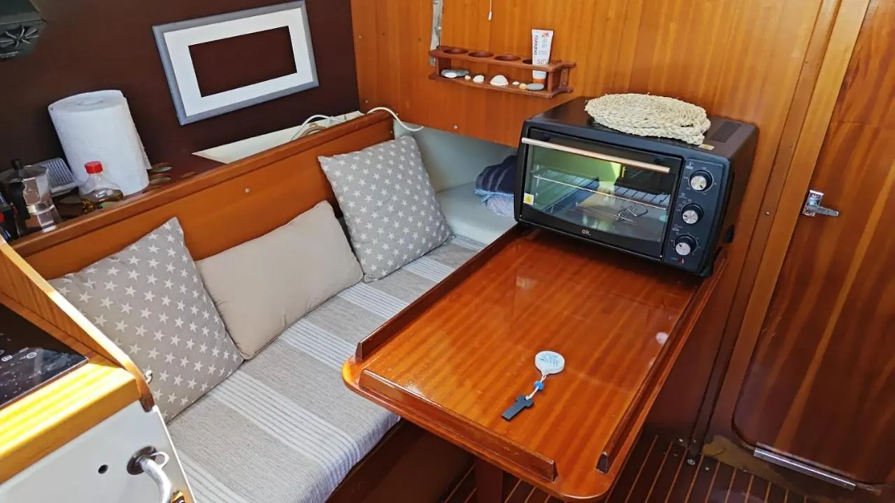 Velero Barcelona Yatch Hotel Les Botigues de Sitges Spain
